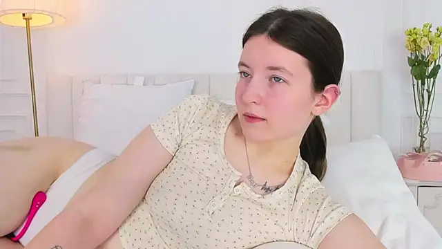 MoonAngelic online show from 8, 3, 2025