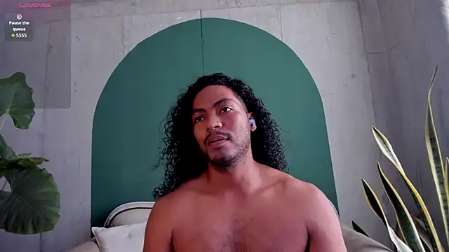 noah jones   online show from 2, 12, 2025