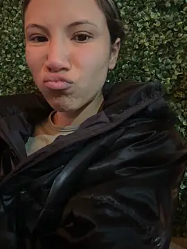 avans 15 online show from 30, 10, 2025