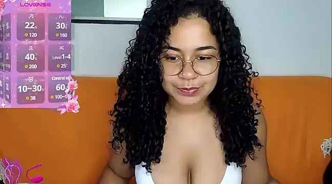 Snapshot of VitoriaFernandes chatting on 13, 2, 2025 VitoriaFernandes online show from 13, 2, 2025