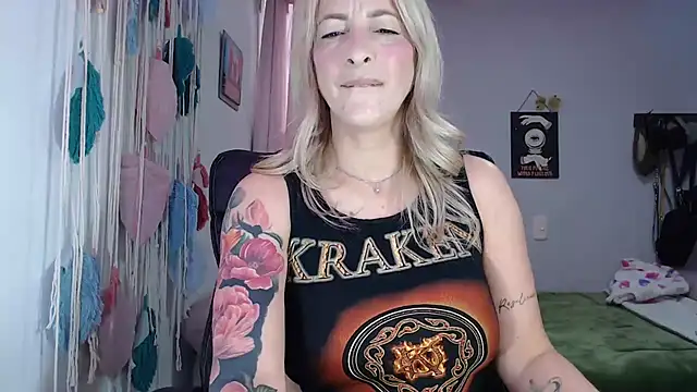 yulieth anamar online show from 2, 1, 2025