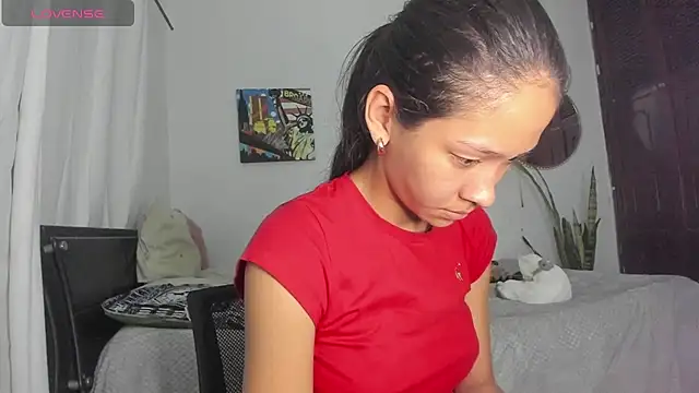 Sophie sweett19 online show from 6, 11, 2025