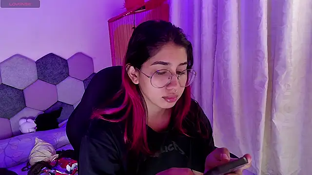 Horny tgn online show from 2, 4, 2026