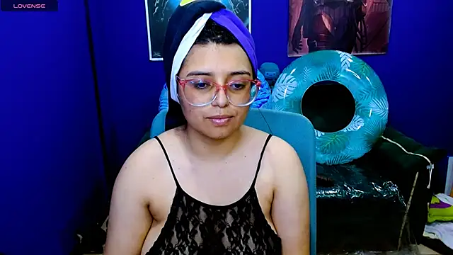 X CHERRY XX online show from 13, 3, 2025