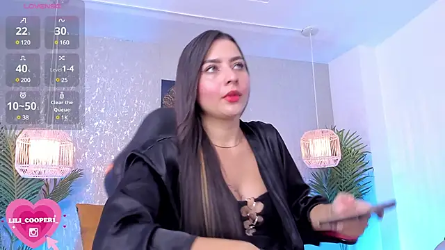 lilicooper  online show from 13, 12, 2024