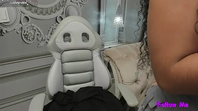 Snapshot of joselyn_sexy_ chatting on 4, 1, 2025 joselyn sexy online show from 4, 1, 2025