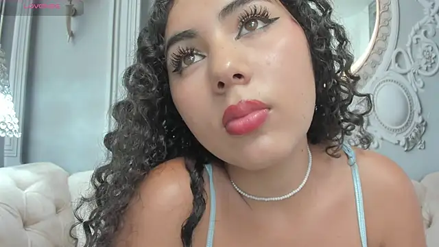 Snapshot of joselyn_sexy_ chatting on 10, 2, 2025 joselyn sexy online show from 10, 2, 2025