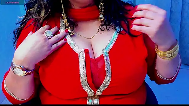 Gulabi Queen online show from 5, 12, 2025