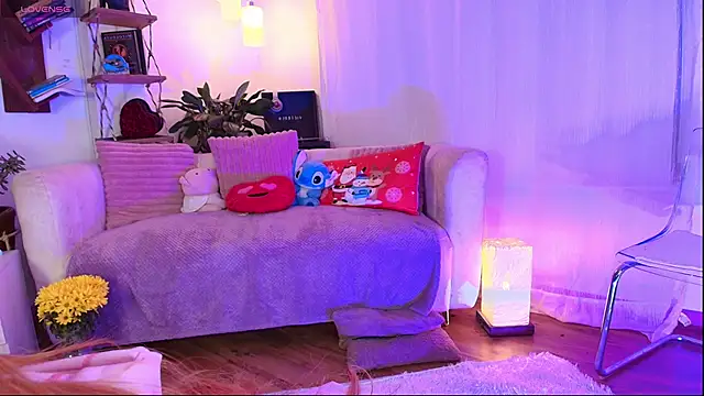 HANNAH LOVEE online show from 23, 11, 2025