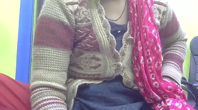 CUTYHINA 001 online show from 2, 12, 2024