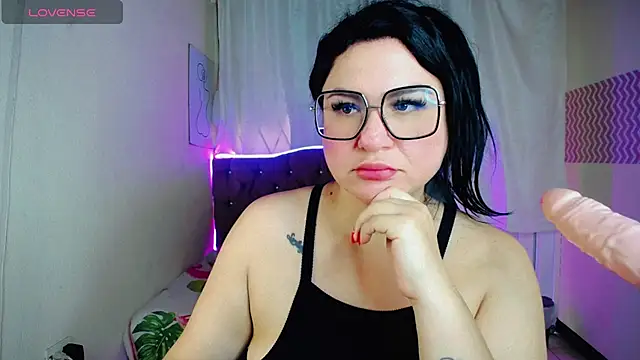 Snapshot of _curvy_latina chatting on 18, 3, 2025 curvy latina online show from 18, 3, 2025