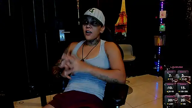 ZhoeStrong online show from 9, 10, 2025