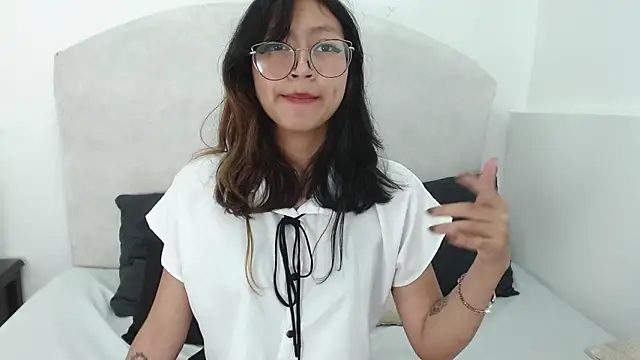 Yommi Winx online show from 18, 12, 2024