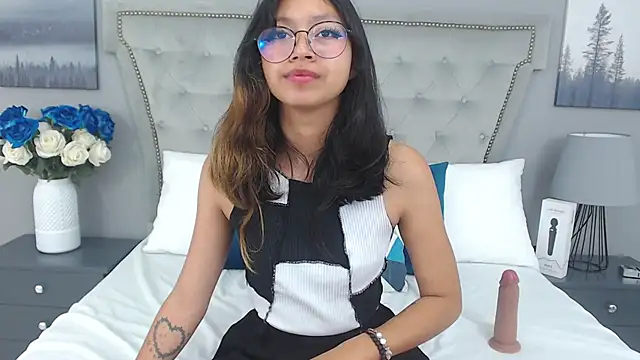 Yommi Winx online show from 14, 1, 2025