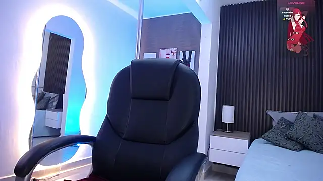 natasha  jackson online show from 22, 10, 2025