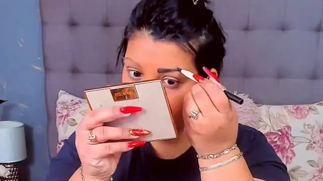 AmyCubes online show from 8, 2, 2025