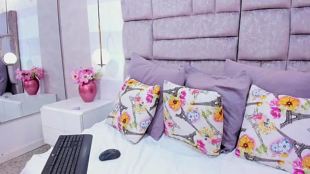 melaniee jones online show from 6, 3, 2026