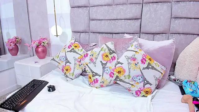 melaniee jones online show from 26, 6, 2026