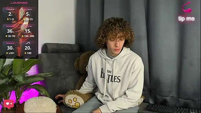 All3ssandr0 online show from 26, 2, 2025