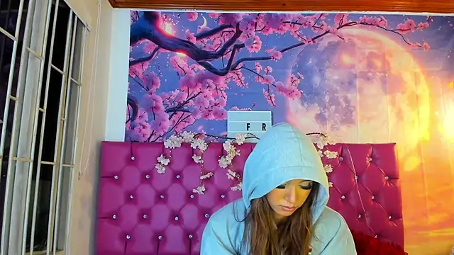 Nikol Rang   online show from 25, 2, 2025