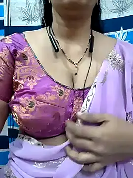 Snapshot of bhuvana555 chatting on 14, 12, 2024 bhuvana555 online show from 14, 12, 2024