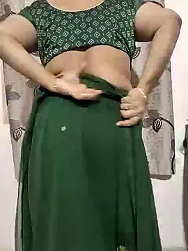 Snapshot of bhuvana555 chatting on 24, 12, 2024 bhuvana555 online show from 24, 12, 2024