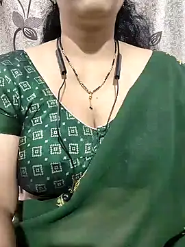 Snapshot of bhuvana555 chatting on 25, 12, 2024 bhuvana555 online show from 25, 12, 2024