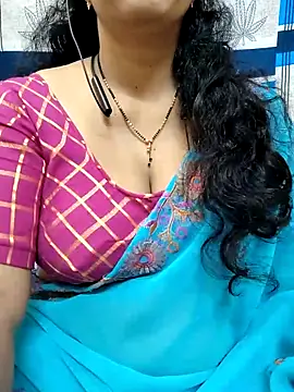 Snapshot of bhuvana555 chatting on 18, 2, 2025 bhuvana555 online show from 18, 2, 2025