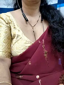 Snapshot of bhuvana555 chatting on 19, 2, 2025 bhuvana555 online show from 19, 2, 2025