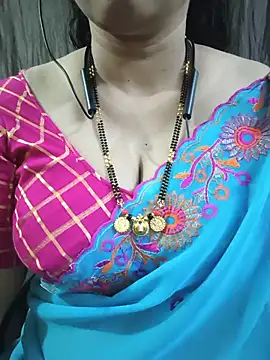Snapshot of bhuvana555 chatting on 2, 7, 2026 bhuvana555 online show from 2, 7, 2026