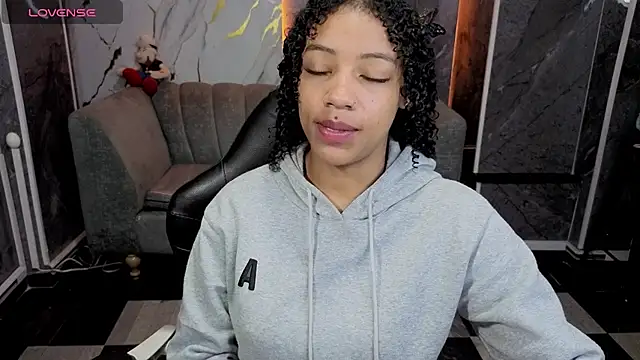 Violeth b online show from 15, 4, 2026