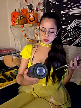 LisandreLaVenale online show from 8, 10, 2025