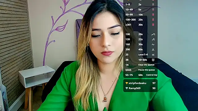 Snapshot of DahliaMoore chatting on 3, 12, 2024 DahliaMoore online show from 3, 12, 2024