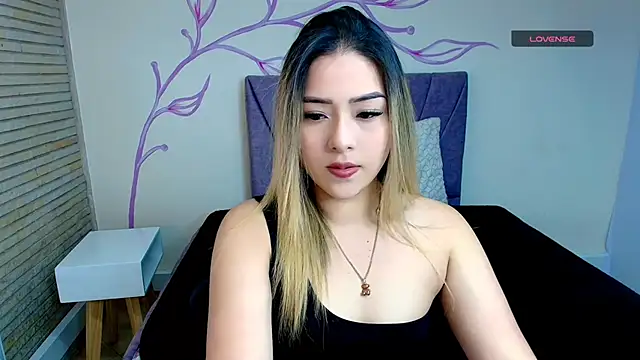 Snapshot of DahliaMoore chatting on 11, 12, 2024 DahliaMoore online show from 11, 12, 2024
