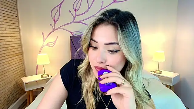 Snapshot of DahliaMoore chatting on 23, 3, 2025 DahliaMoore online show from 23, 3, 2025