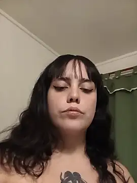 lucylovles online show from 2, 8, 2026