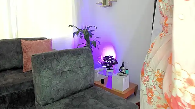 Alaia Love77 online show from 10, 2, 2025