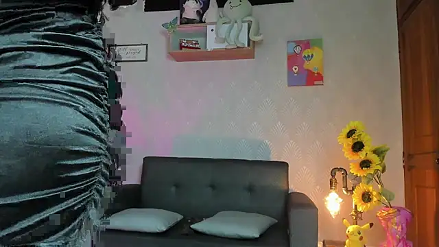 Snapshot of Alaia_Love77 chatting on 23, 4, 2026 Alaia Love77 online show from 23, 4, 2026