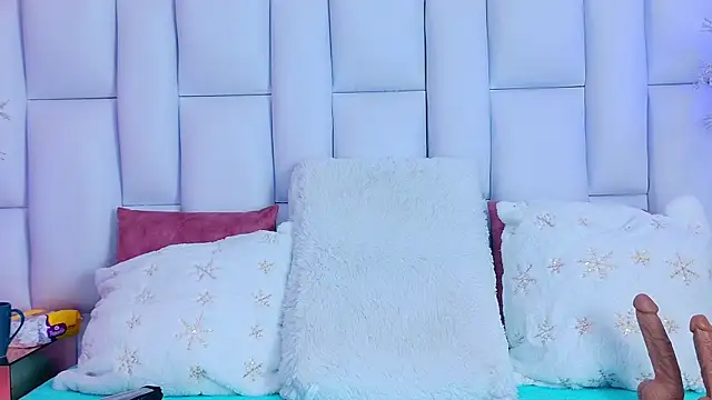 Snapshot of AlliciaKim chatting on 13, 1, 2025 AlliciaKim online show from 13, 1, 2025