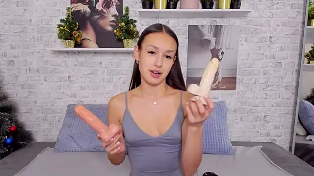 ChloeTeles  online show from 28, 12, 2024