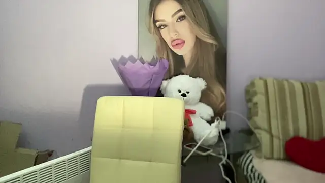 Snapshot of Your_Jessy chatting on 5, 1, 2025 Your Jessy online show from 5, 1, 2025