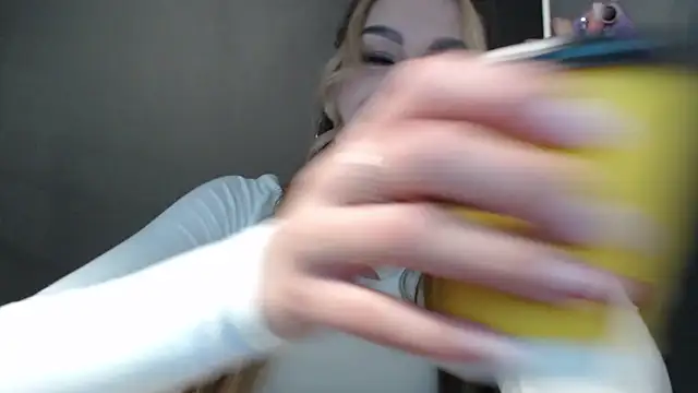 Snapshot of Your_Jessy chatting on 30, 9, 2025 Your Jessy online show from 30, 9, 2025