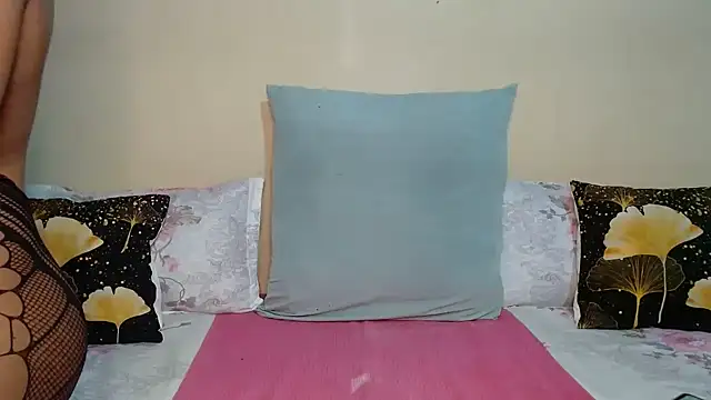 Snapshot of DiamondLuv29 chatting on 27, 6, 2026 DiamondLuv29 online show from 27, 6, 2026