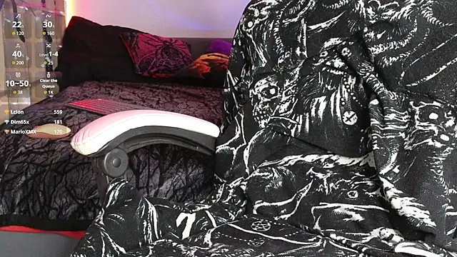 Snapshot of Devil_s_bride chatting on 18, 1, 2026 Devil s bride online show from 18, 1, 2026