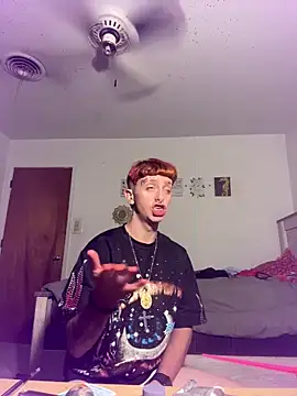 Snapshot of twentywithafelonyy chatting on 13, 10, 2025 twentywithafelonyy online show from 13, 10, 2025