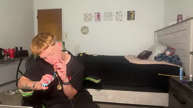 Snapshot of twentywithafelonyy chatting on 7, 11, 2025 twentywithafelonyy online show from 7, 11, 2025