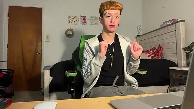 Snapshot of twentywithafelonyy chatting on 24, 11, 2025 twentywithafelonyy online show from 24, 11, 2025