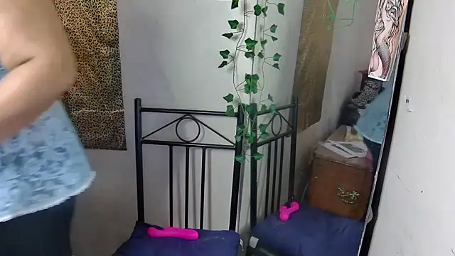 GoddessLorenaTheeSiren online show from 7, 10, 2025