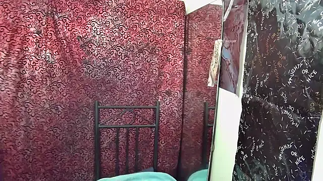 GoddessLorenaTheeSiren online show from 8, 1, 2026