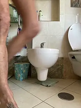 Snapshot of gianluca75gggggggh chatting on 6, 4, 2026 gianluca75gggggggh online show from 6, 4, 2026